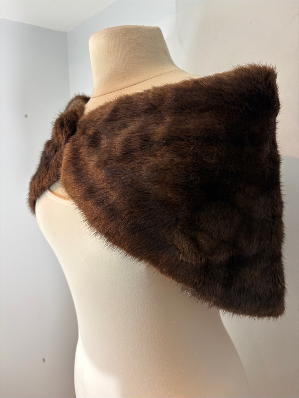 Vintage Genuine Fur Stole Shoulder Wrap Capelet Brown Old Hollywood Glam - Picture 3 of 13